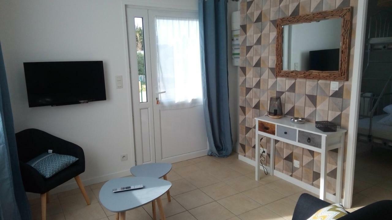 Chalet Les Dauphins Saint-Georges-de-la-Riviere Esterno foto